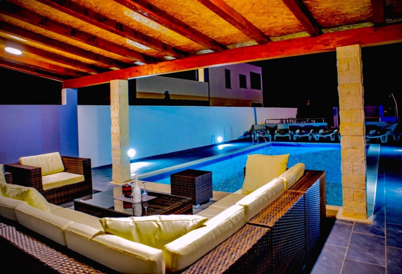 Villa Ana Kaštel Sućurac Exterior foto